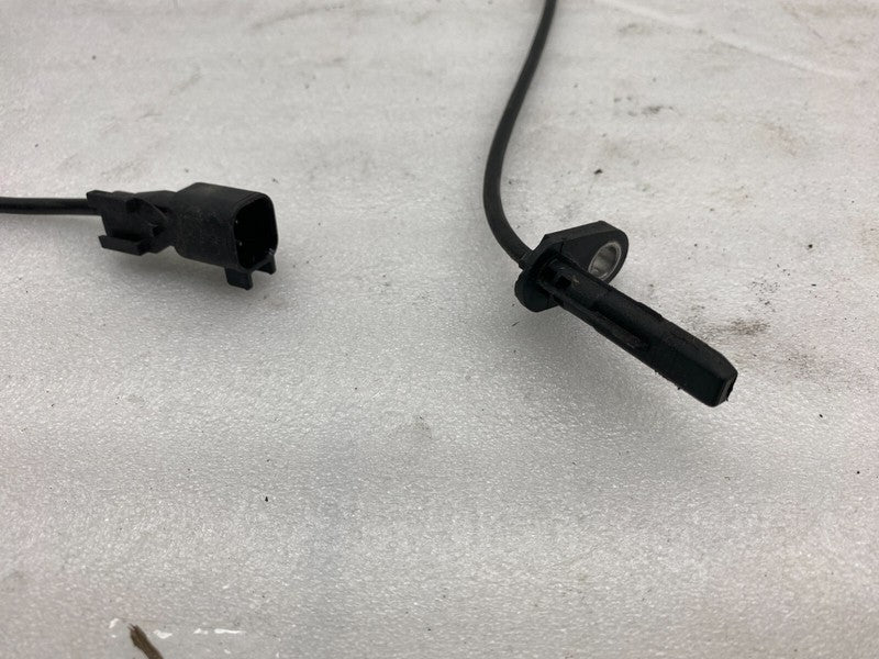104476100E ⭕17-23 Model 3 Front Left or Right Anti-Lock ABS Wheel Speed Sensor 1044761-00-E