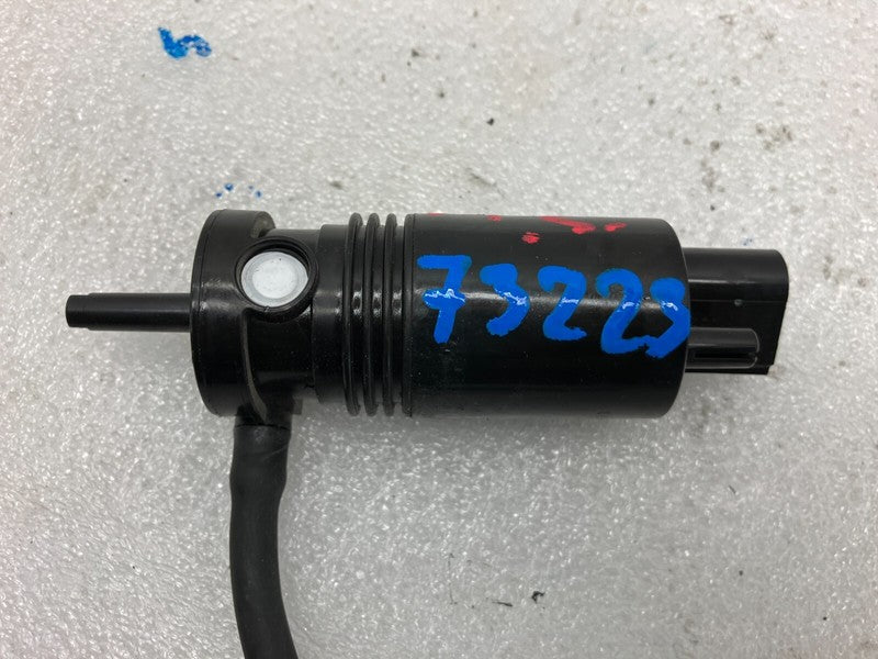 1110164 00 B ⭕2017-2023 Tesla Model 3 Y Front Windshield Wiper Washer Pump Motor 1110164-00-B