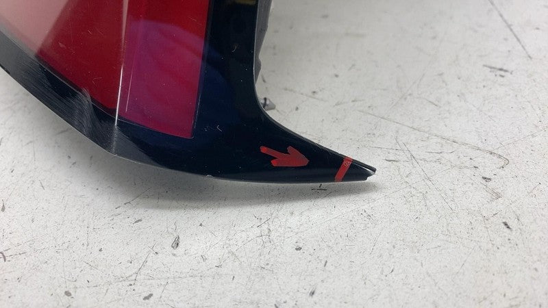 ⭕ 21-24 Model Y Rear Right Outer Exterior Taillight Tail Lamp 4-Pin 15