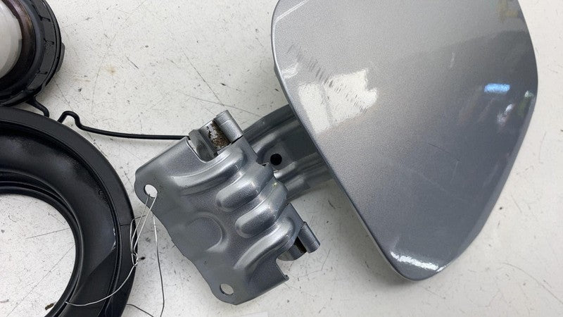 ⭕ 2023 2024 2025 Toyota Prius Fuel Tank Gas Cap Door Lid Cover Silver - 1L0 OEM