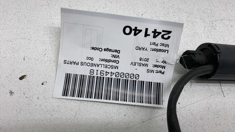 ⭕17-20 Maserati Levante Rear Right Liftgate Power Lift Cylinder Strut 