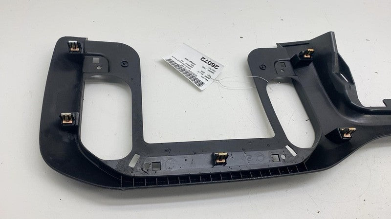 ⭕ 2025 Chevrolet Silverado 1500 Dash Center Right Side Bezel w/ Vent R