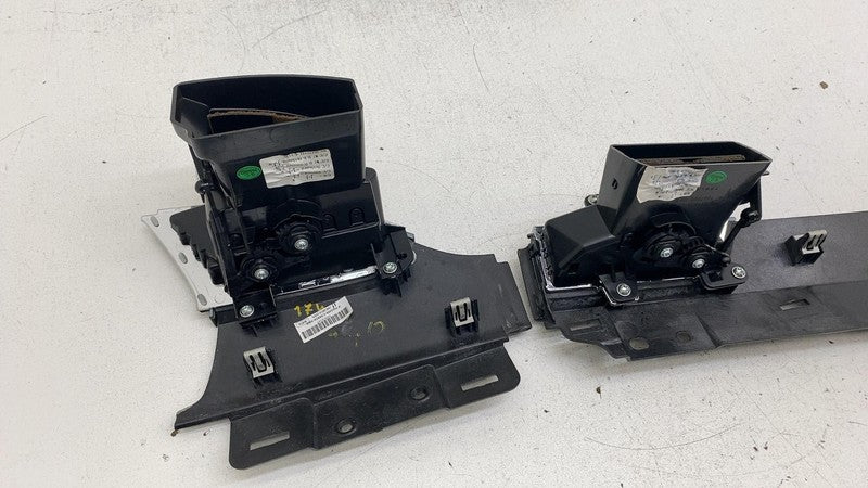 600762800C 12-15 Model S A/C Air Vent Outlet Dashboard Trim Panel 6007628-00-C/6007629-00-C