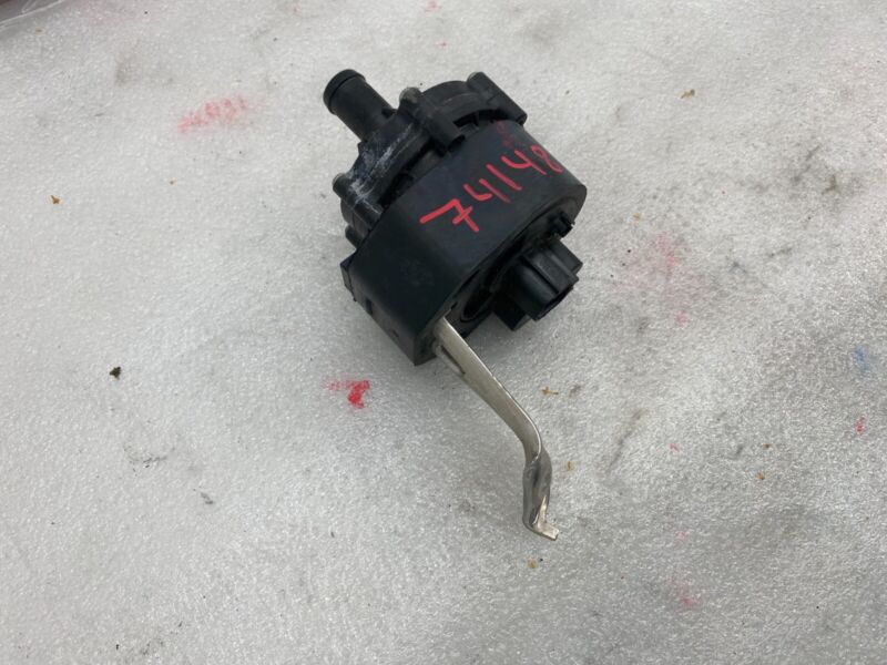 2016-2020 Tesla Model S X Cooling System Auxiliary Water Coolant Pump FWD Assy