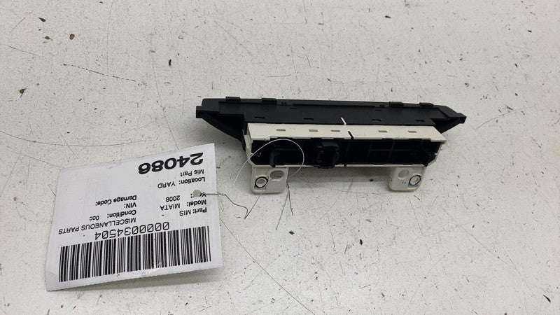 NE51 W723K ⭕ 06-15 Mazda MX-5 Miata NC Hazard Switch Emergency Lights Flashers NE51W723K