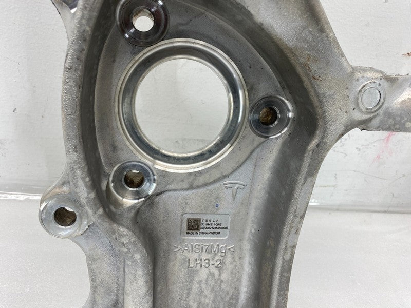 104431100E ⭕ 17-23 Tesla Model 3 Front Driver Side AWD Spindle Knuckle Left 1044311-00-E