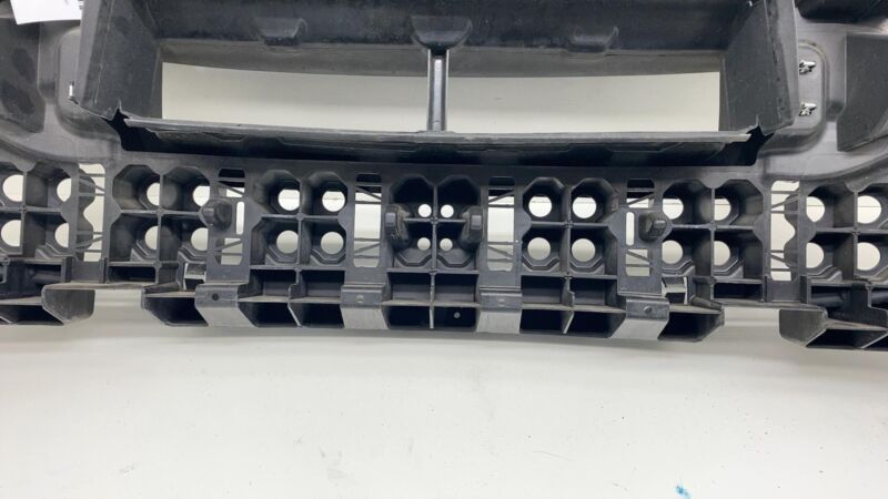2013-2018 Ford C-Max Front Bumper Impact Absorber Centre Support Bracket