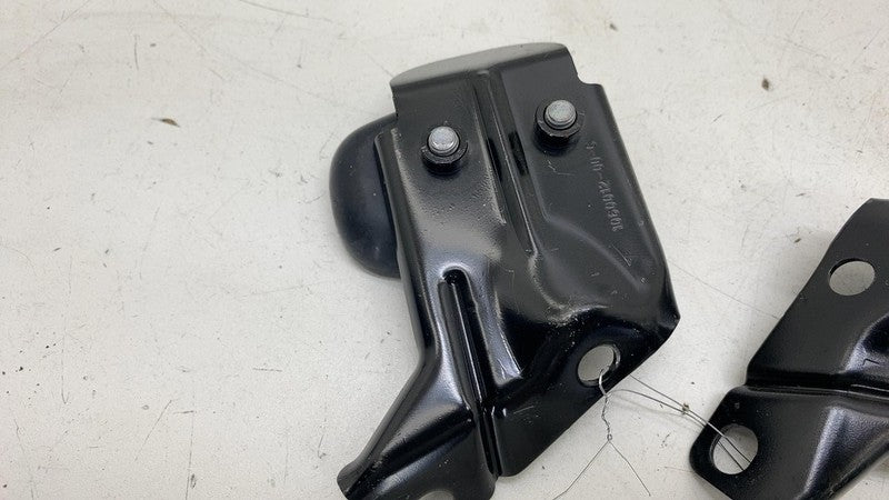 ⭕ 16-20 Model X Rear Left/Right Trunk Floor Tie Down Hook 1060012-00-C