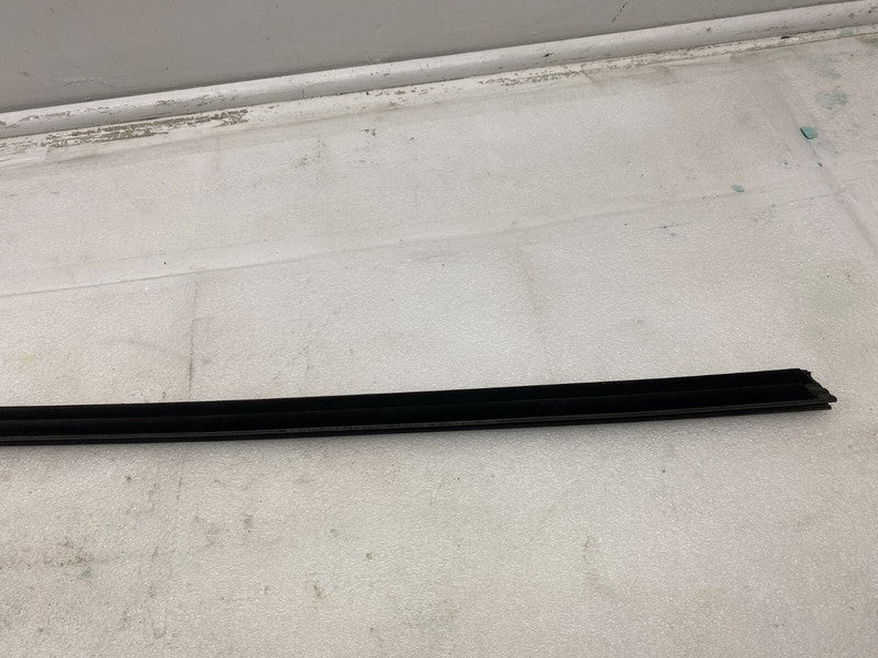 1495712 00 C ⭕ 20-24 Model Y Rear Driver Side Door Window Outer Belt Seal Left 1495712-00-C