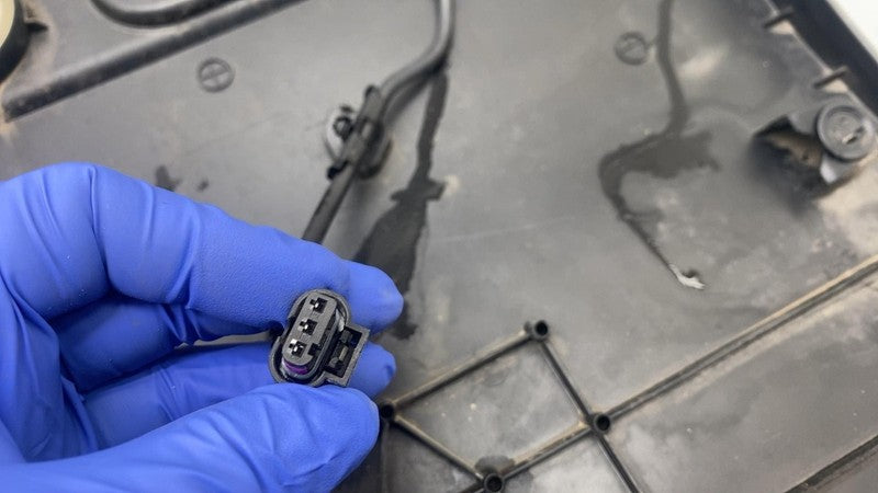 ⭕ 2022 Rivian EDV-700 Amazon Van Driver Side Molding B-Cladding Left P