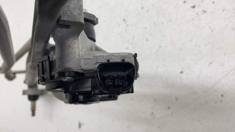 ⭕ 2017-2024 Chrysler Pacifica Front Windshield Wiper Motor & Linkage 6