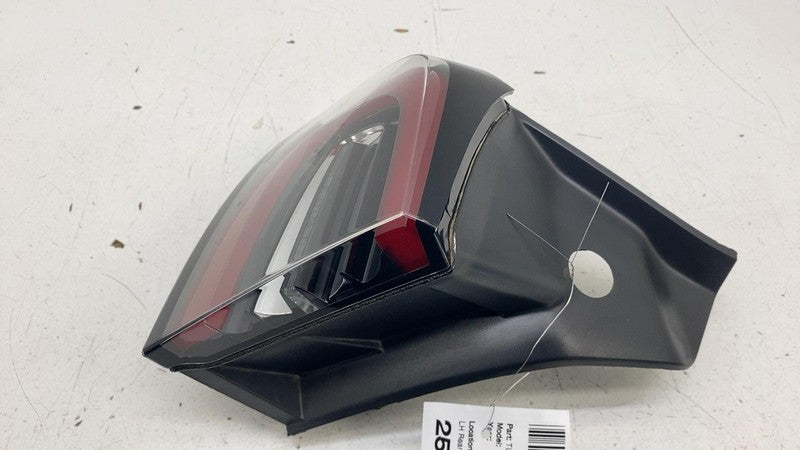 ⭕ 17-22 Model 3 Rear Left Outer Exterior Taillight Tail Lamp 3-Pin 107