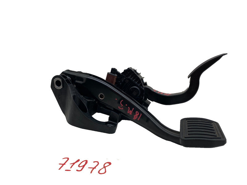 104469100D ⭕ 2017-2023 Model 3 Accelerator and Brake Foot Pedal w/ Switch Base 1044691-00-D