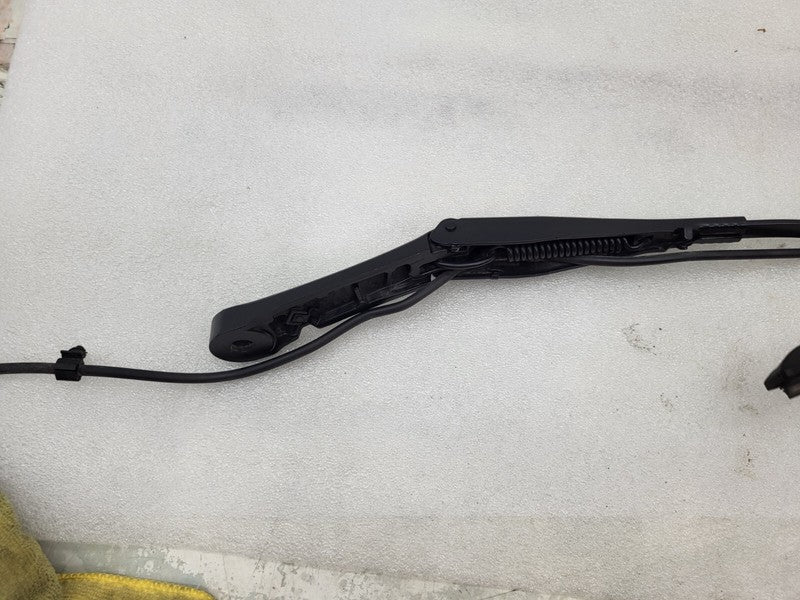 149024699A ⭕2020-2024 Tesla Model Y Front Driver Side Wiper Arm and Blade Left 1490246-99-A