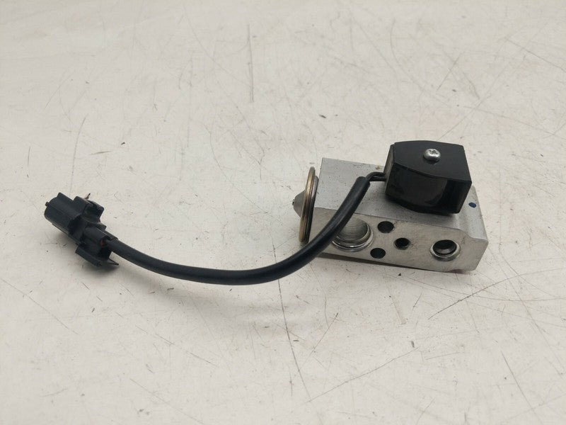 6008481 00 A ⭕ 12-15 Tesla Model S A/C Suction Line Valve w/ Solenoid Assembly 6008481-00-A