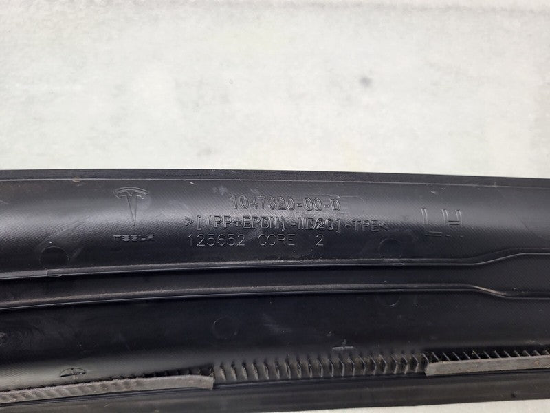 104732000D ⭕ 16-20 Model X MX Rear Driver Side Trunk Liftgate Trough Trim Left 1047320-00-D