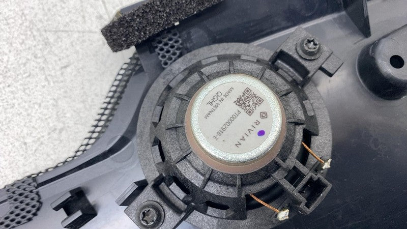 PT00001450E 2022-2024 Rivian R1T R1S Front Dash Mesh Upper Speaker Grille Cover Trim Panel