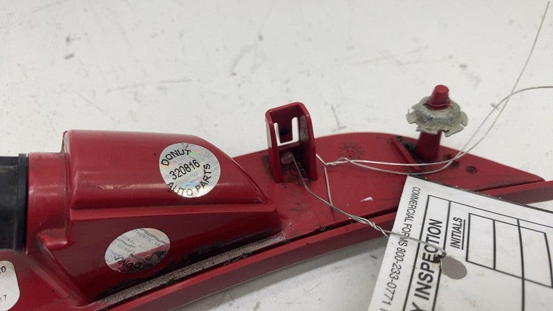 ⭕ 2017-2025 Chrysler Pacifica Rear Left Marker Light Lamp Reflector 68