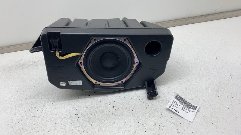 105008500C 2016-2020 Tesla Model X Premium Subwoofer Bassbox Audio Speaker Woofer Assembly