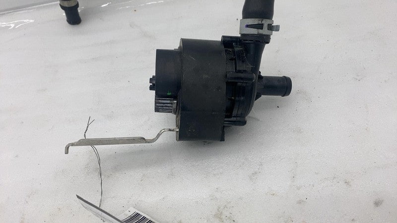 P11-M10101-00 ⭕2022-2024 Lucid Air Cooling System Coolant Pump Assy w/ Hose Pipe P11-M10101-00