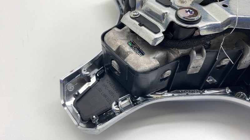 103677801B 2016-2020 Tesla Model X Steering Wheel Airbag Module w/ Retainer Plate Bracket