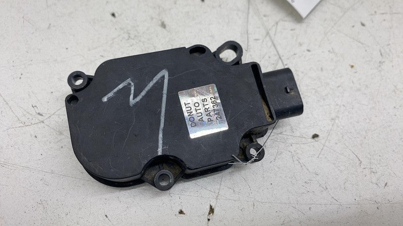 ⭕2012-2015 Tesla Model S Front Bumper Grille Vent Shutter Control Moto