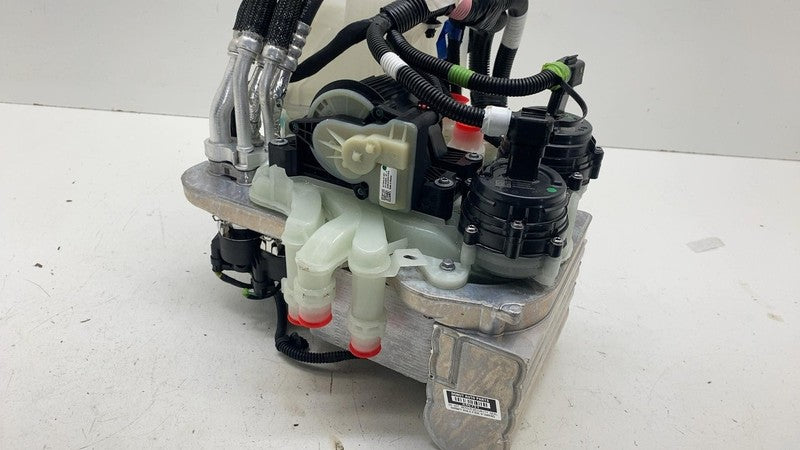 1547595A0F ⭕ 2021-2025 Tesla Model 3 Supermanifold Refrigerant Chiller w/ Coolant Reservoir