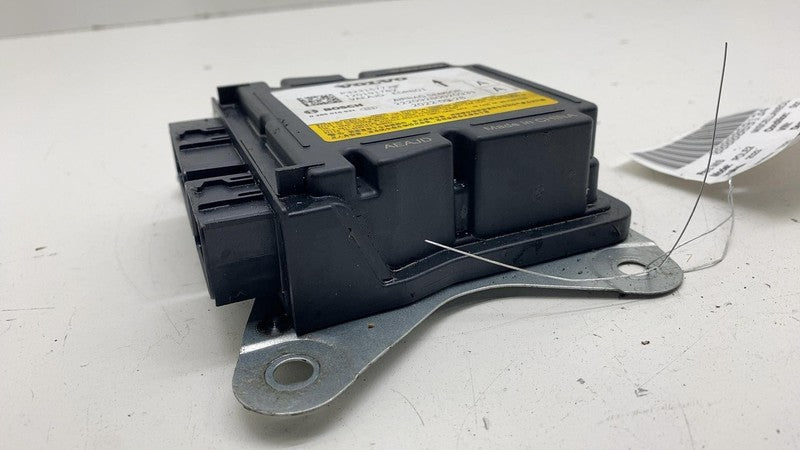 32315772 ⭕ 21-23 Polestar 2 Safety Restraint Diagnostic Control Module SRS Unit 32315772