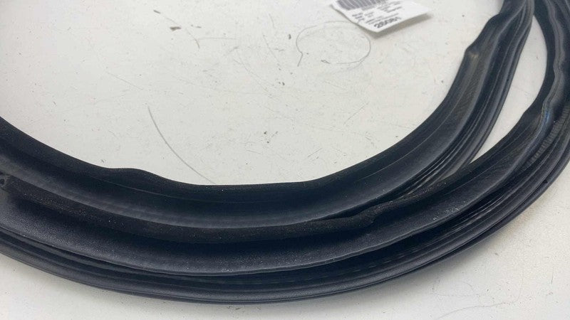 ⭕ 2014-2017 Land Range Rover Sport Front Door Weatherstrip Rubber Seal