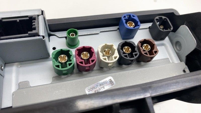 ⭕ 2019-2024 Porsche Cayenne Multimedia Control Unit Module w/ Retainer