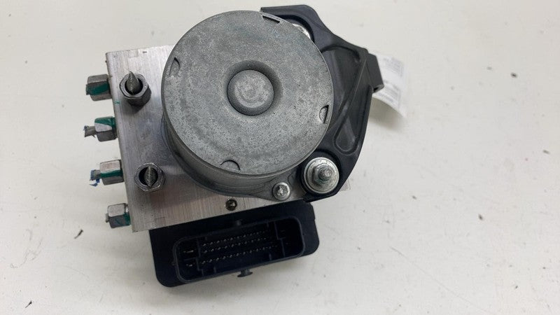 ⭕ 20-23 Model Y Anti-Lock Brake System ABS Pump Module w/ Bracket 1044