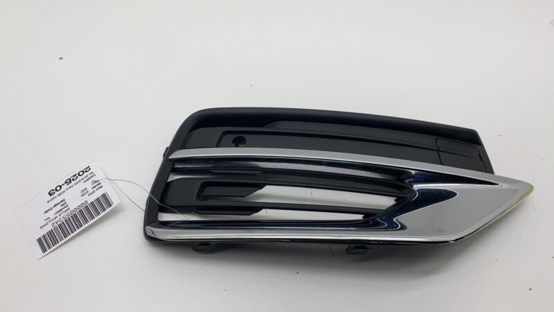 31663519 ⭕ 2019-2023 Volvo  XC90 Front Passenger Side Lower Outer Grille Right 31663844