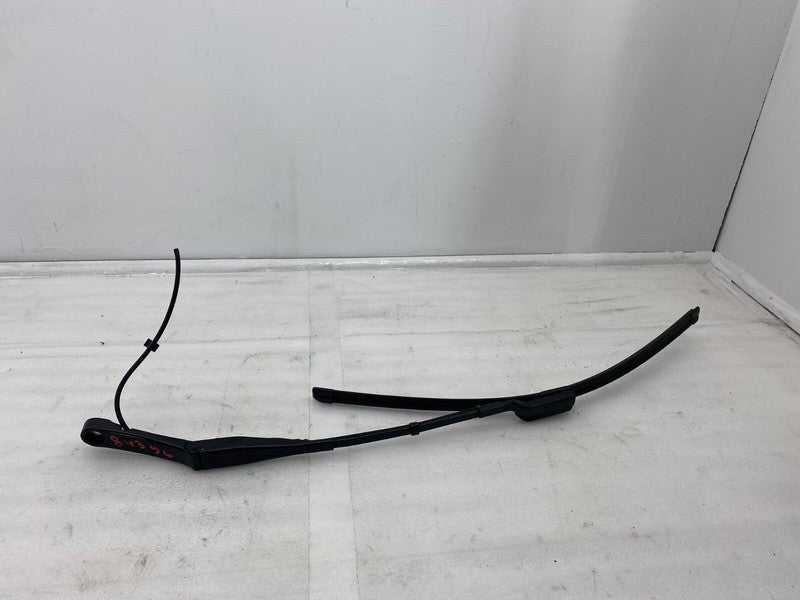 ⭕ 20-23 Model Y Front Driver Side Windshield Wiper Arm & Blade Left 1490246-99-A