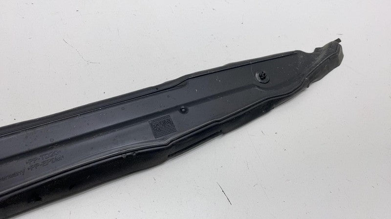 ⭕ 2019-2024 Porsche Cayenne Front Right Fender Filler Panel End Cover 