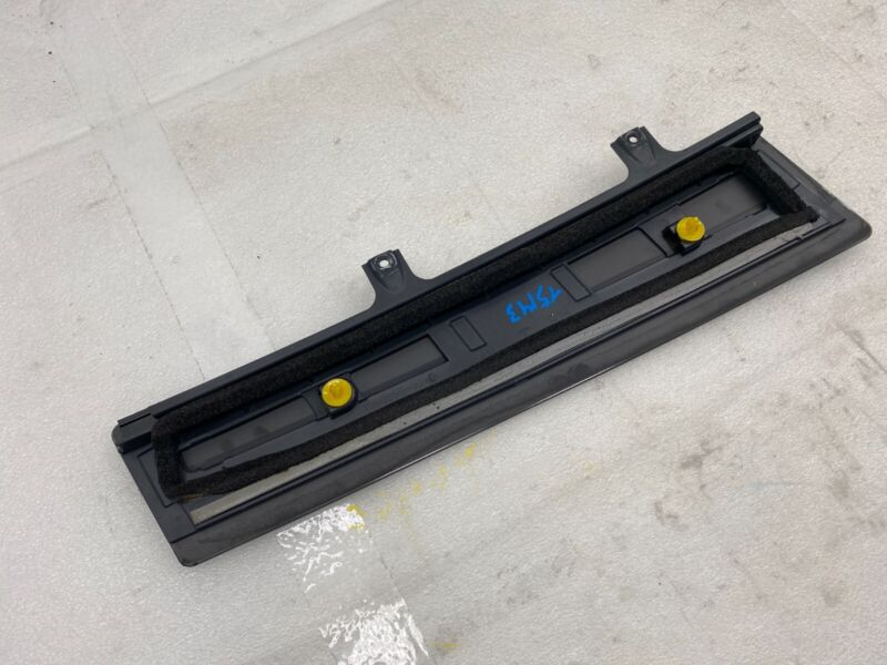 1040358 00 C 16-20 Model X Rear Right Door Exterior B-Pillar Glass Molding Cover 1040358-00-C