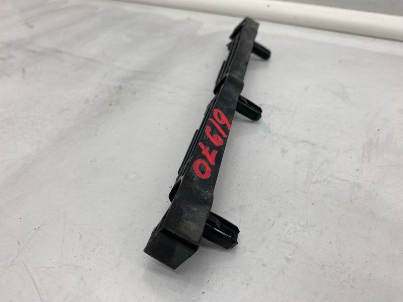 100369300C ⭕ 12-20 Model S Front Right Rocker Panel Trim Molding Sill Bracket 1003693-00-C