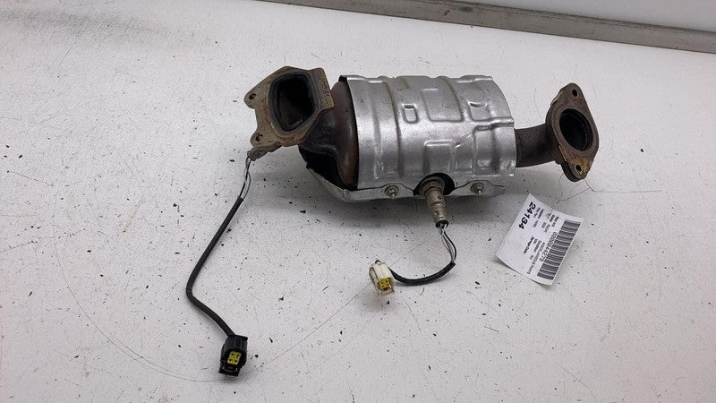 68365825AC ⭕ 2017-2024 Chrysler Pacifica Exhaust Manifold Assembly OEM 68365825AC