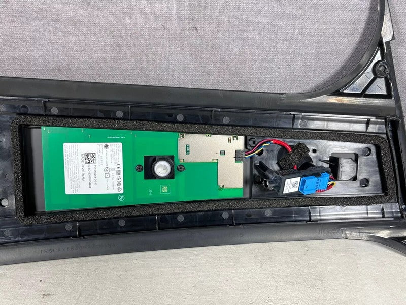 151625800E ⭕ 20-23 Model Y Right Exterior B-Pillar Applique Trim w/ Camera RH 1506886-00-H