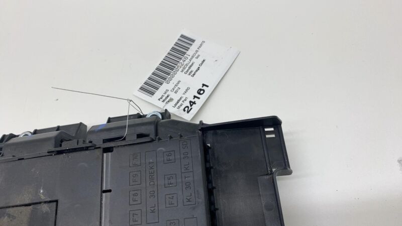 7P0937548H 2011-2018 Porsche Cayenne S Rear Trunk Fuse Relay Junction Box 7P0937548H OEM