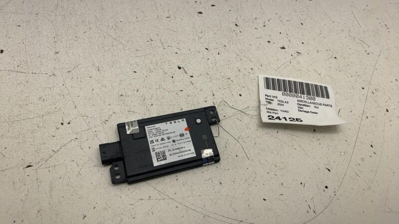 191836800A ⭕ 24-25 Model 3 Bluetooth Low Energy End Point Wheel Liner Module 1918368-00-A