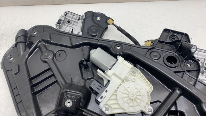 1495512-00-D 20-22 Model Y Rear Left Door Window Regulator & Motor + Base Module 1495512-00-D