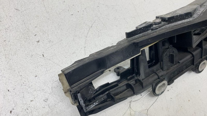 ⭕ 2018 2019 2020 BMW 530e Engine Compartment Support Mount Bracket 611