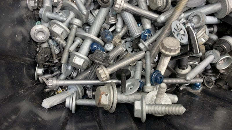 ⭕ 2024 Porsche Cayenne SET of Bolt & Nut w/ Luggage Tie Down Hook & St