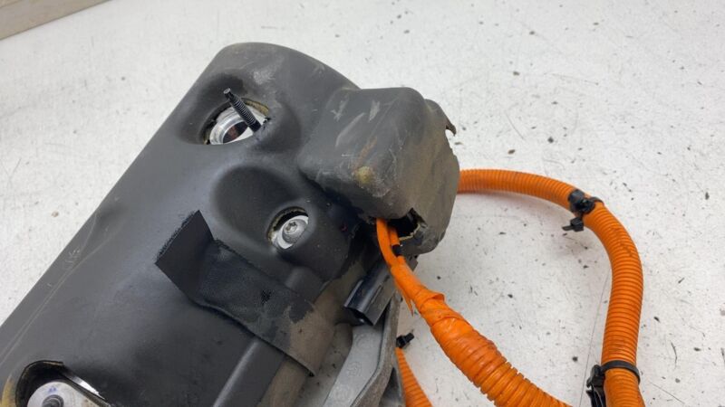 2012-2015 Tesla Model S HVCC Electric Air Conditioning A/C Compressor Pump Assy