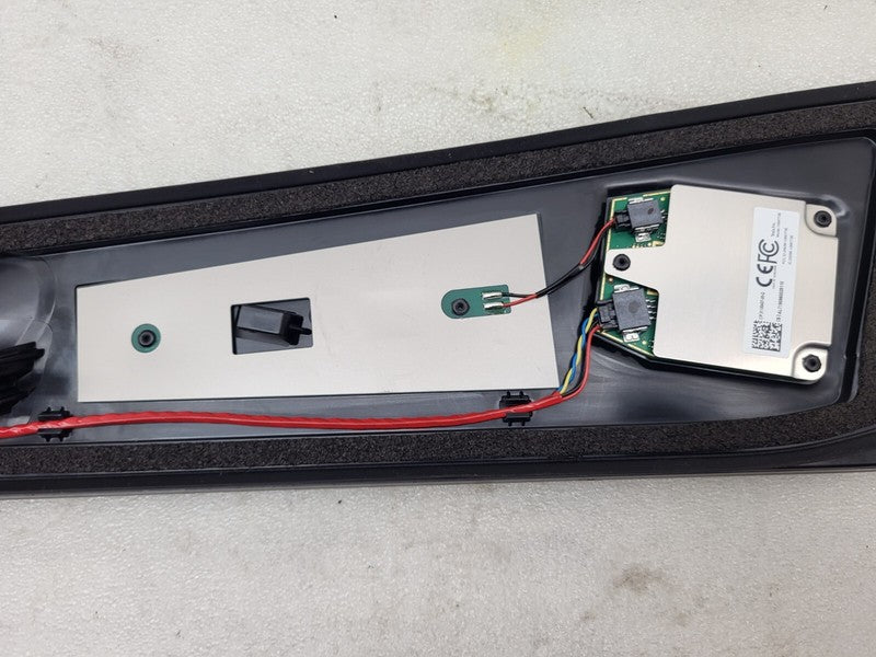 1100437 00 D ⭕ 17-23 Model 3 Driver Side B-Pillar Applique Glass w/ Camera Left 1100437-00-D