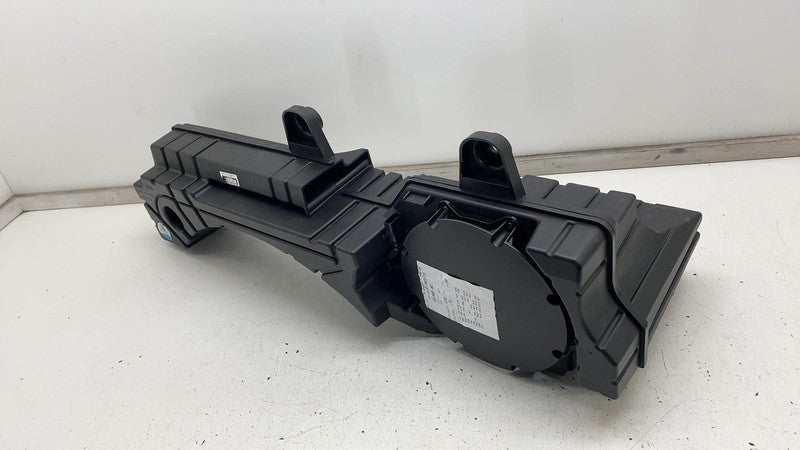 4KE 035 621 A ⭕ 2019-2023 Audi E-Tron Rear Subwoofer Speaker Base Box Assembly OEM 4KE035621A