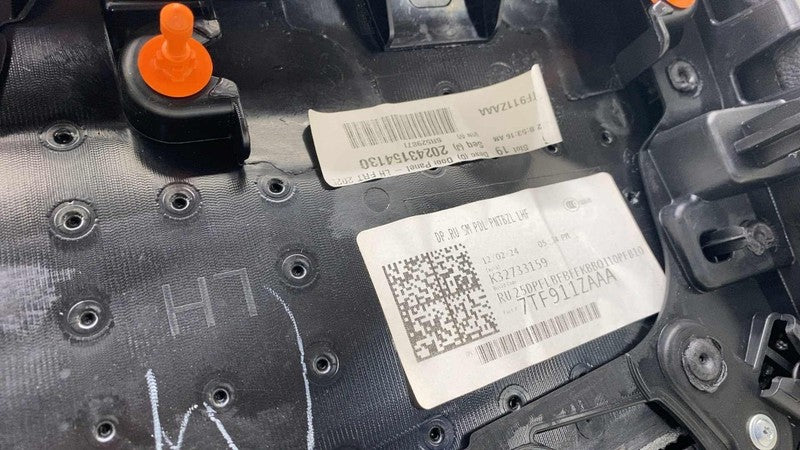 7TF911ZAAA ⭕ 17-25 Chrysler Pacifica Front Driver Side Interior Door Trim Panel Cover Left