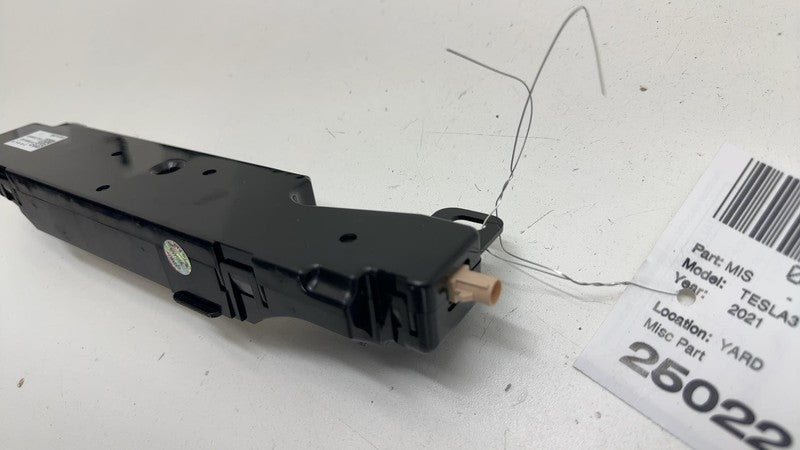 ⭕ 2017-2024 Tesla Model 3 Y WiFi Bluetooth Antenna Control Module 1585