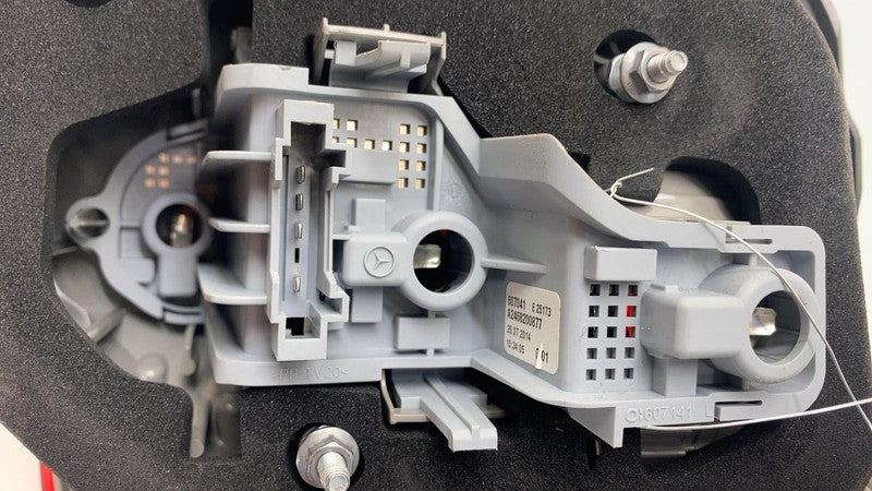 A2469060158 ⭕2013-2014 Mercedes-Benz B Electric Drive Rear Left Outer Tail Light A2469060158