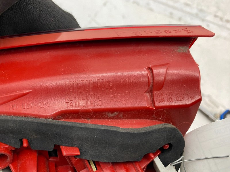 8T0945094D ⭕ 12-16 Audi A5 Rear Passenger Side Trunk Inner Taillight Lamp Right 8T0945094D